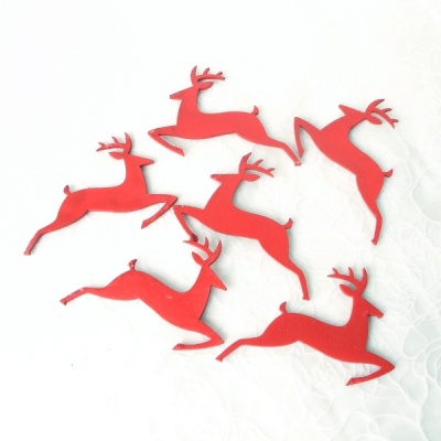 Hirsche aus Holz zum Streuen, Streuartikel für Advent und Weihnachten, VE 6 Stk, 10 cm, beidseitig rot