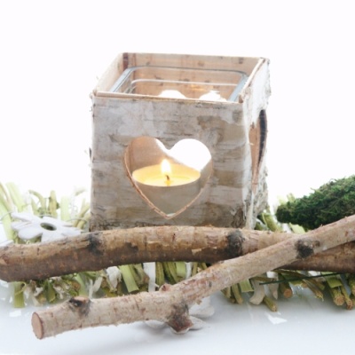 Birken Windlicht, Würfel mit Herzausschnitt, 9x9x9 cm, toll für eine natürliche Tischdekoration