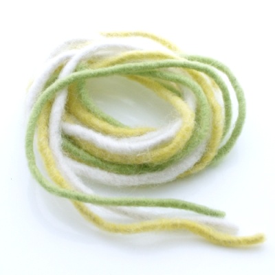 Wollschnüre Sortiment, 3 Farben je 1 m, gelb, grün, weiß, 5mm stark mit Jutekern