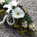 Grabschmuck Grabgesteck selber machen mit Anleitung! Moderne Naturfloristik in Pflanzschale