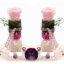 Glasvasen für Tischdeko selber dekorieren mit präparierten Rosen in rosa, weiß, flieder