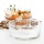 Tischdeko Hochzeit für runde Tische, mit runder Glasschale und Wollband im kreativen Look weiß apricot