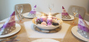 Tischdeko mit Lavendel und Rosen rosa flieder DIY Idee
