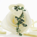 Hochzeitsanstecker aus Filzherzen in creme | weiß |...