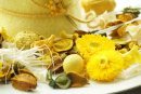 Trockenblumen Potpourri mit getrockneten Blüten, Gräser, Früchte, Samen, gemischt 50 g gelb, grün, weiß