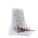 DIY Herbsteller mit Wollband, Lavendel, Zweigen, moderne Herbstdeko