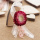 DIY Anstecker Hochzeit mit Trockenblumen Strohblumen