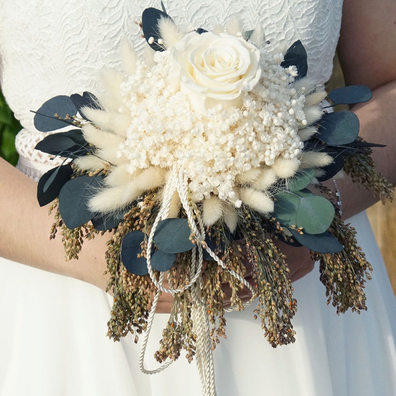 DIY Brautstrauß mit Trockenblumen Floristik, Bast