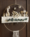 Metallring dekorieren im Boho Style natur braun weiß mit Trockenblumen