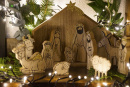 Holz-Krippe mit Figuren natur, 25x19x6, Weihnachtskrippe, Fensterdeko, Tischdeko