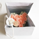Rosen konserviert Herz in Geschenkverpackung stabilisierte Rosen auf Moosherz für Valentistag, Muttertag, Geburtstag