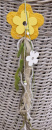 Blumenhänger, Fensterdeko Frühling mit Blumen und Wollschnüre