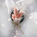 Hanstecker Hochzeit, Hochzeitsanstecker aus Trockenblumen selbermachen