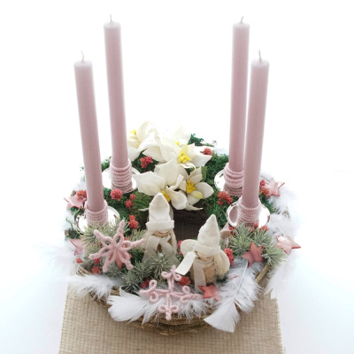 DIY Adventskranz im Weidenkranz Vintage Look mit Trockenfloristik rosa weiß