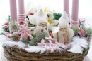 DIY Adventskranz im Weidenkranz Vintage Look mit Trockenfloristik rosa weiß