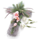 DIY Grabgesteck Kreuz aus Rebe mit Christrosen haltbar rosa weiß
