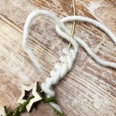 DIY Loop Weihnachten mit Wollstern und Zapfen, Türschmuck Advent