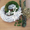 DIY Adventskranz groß weiß - gruen mit Eukalyptus,Trockenblumen und Wickelstern