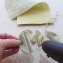 DIY Wabeneier aus Wollband zweifarbig 100% Schurwolle,Trend Basteln modern und nachhaltig