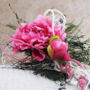 Blumenstrauß für Hochzeit, Muttertag, Geburtstag haltbar mit Seidenblumen und präparierte Gräßer in Herzmanschette