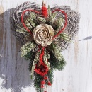 Grabgesteck Herz, DIY Pflanzherz mit Sola Rose haltbar rot weiß selbermachen