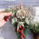 Grabgesteck Herz, DIY Pflanzherz mit Sola Rose haltbar rot weiß selbermachen